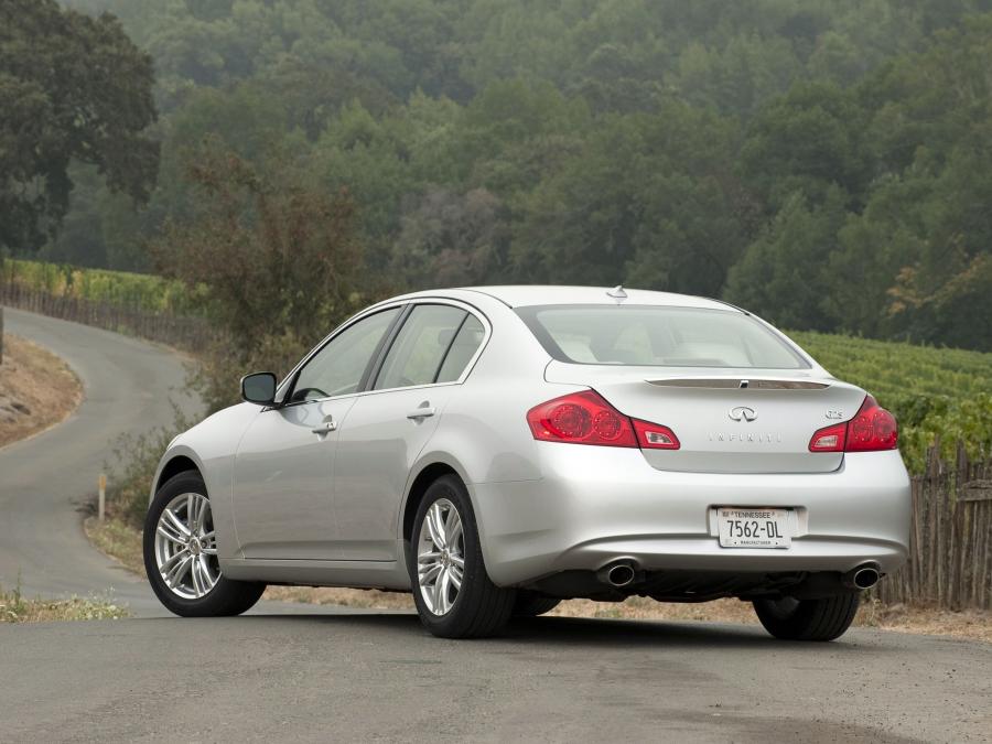  Infiniti G25 2010 года  (фото 6 из 6)